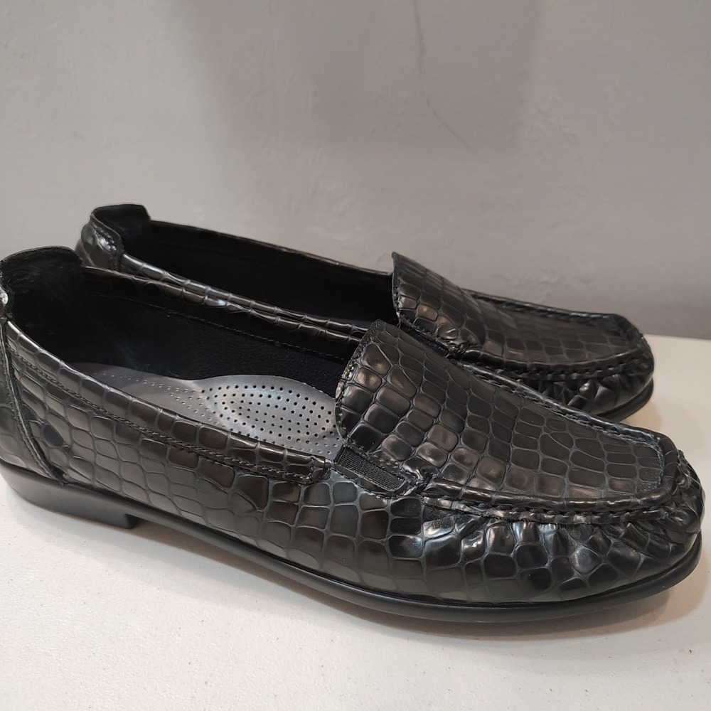 SAS Tripad Comfort Leather Loafers Black Womens Croc Alligator Pattern Sz 8.5